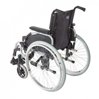 Кресла-коляска с ручным приводом Invacare Action 2 NG в Краснодаре